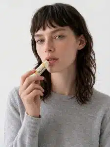 Propolino Lippenpflege verwöhnt deine Lippen mit Bienenwachs & Propolis.